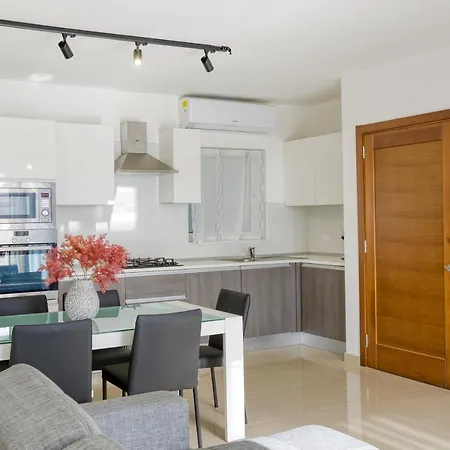 Stunning 3Br W/Country View Apartment In M'Scalak By 360 Estates Marsaskala Exterior photo