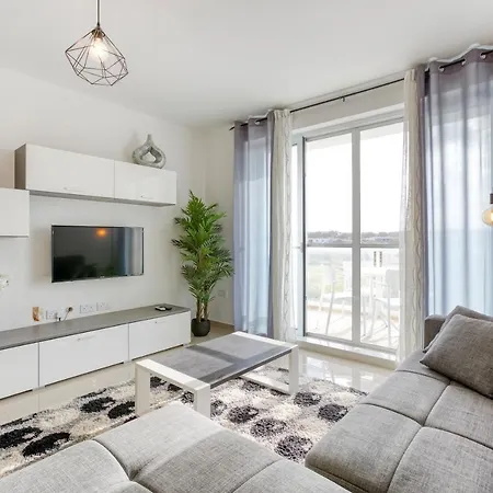 Stunning 3Br W/Country View Apartment In M'Scalak By 360 Estates Marsaskala Exterior photo