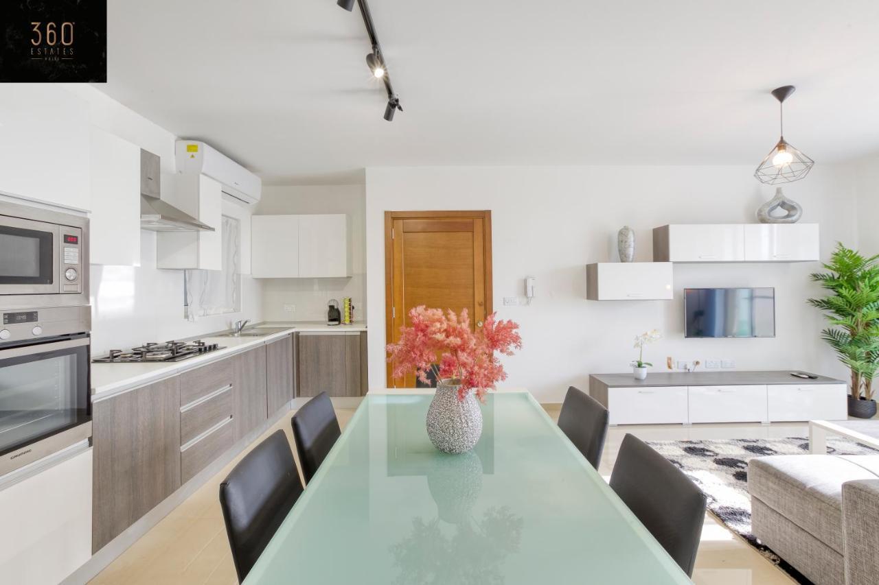 Stunning 3br W/country View In M'scalak By 360 Estates *
